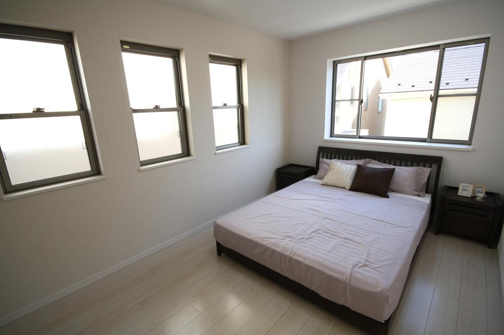 Same specifications photos (Other introspection). The company construction cases