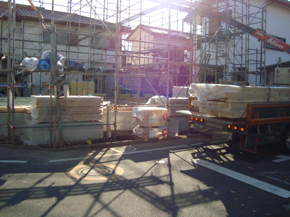 Local photos, including front road. Local (11 May 2013) Shooting