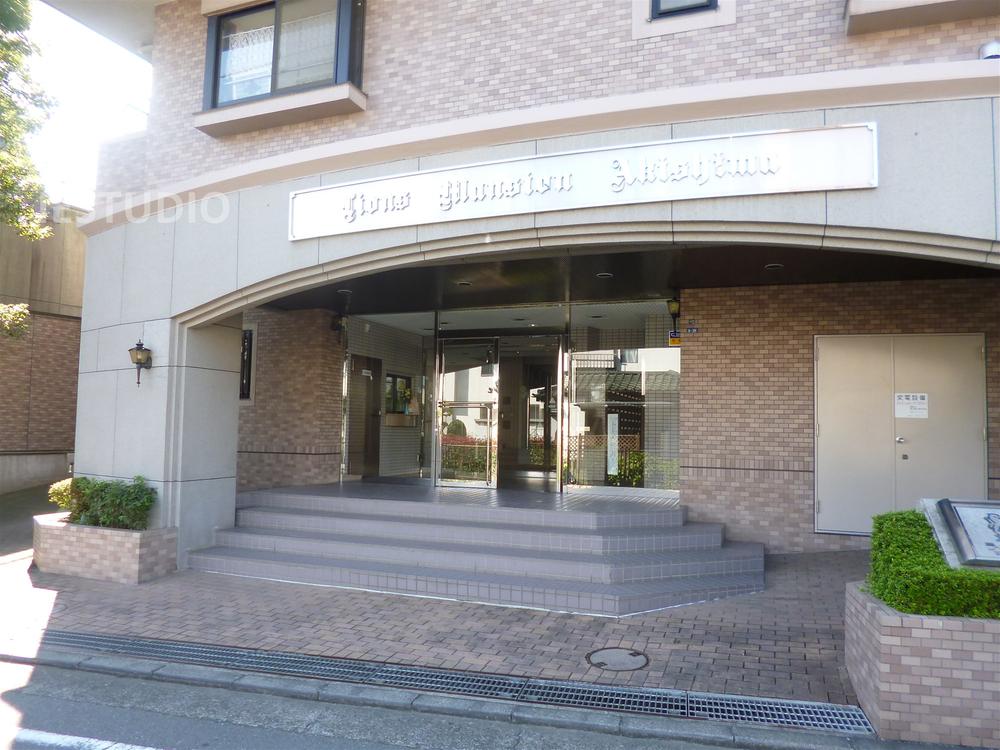 Local appearance photo. Local (10 May 2013) Shooting