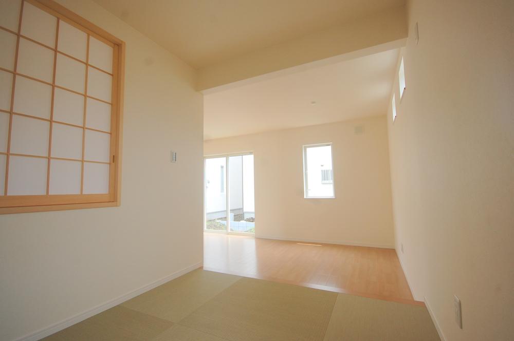 Other introspection. Japanese style room