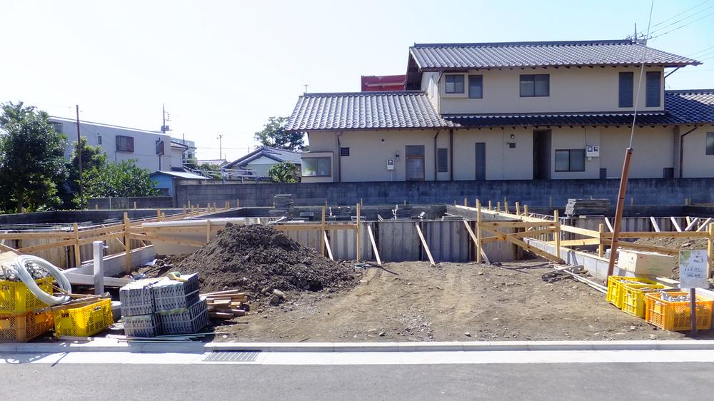 Local appearance photo. 3 Building Current Status (October 2013) Shooting