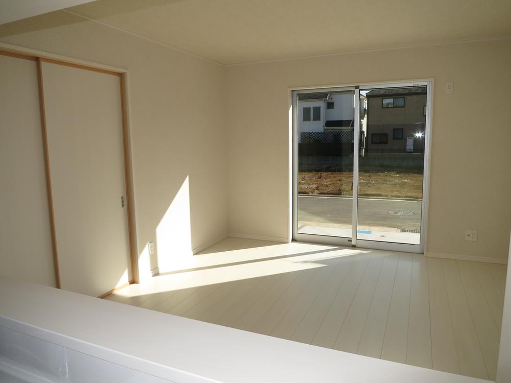 Living. Local (12 May 2013) Shooting