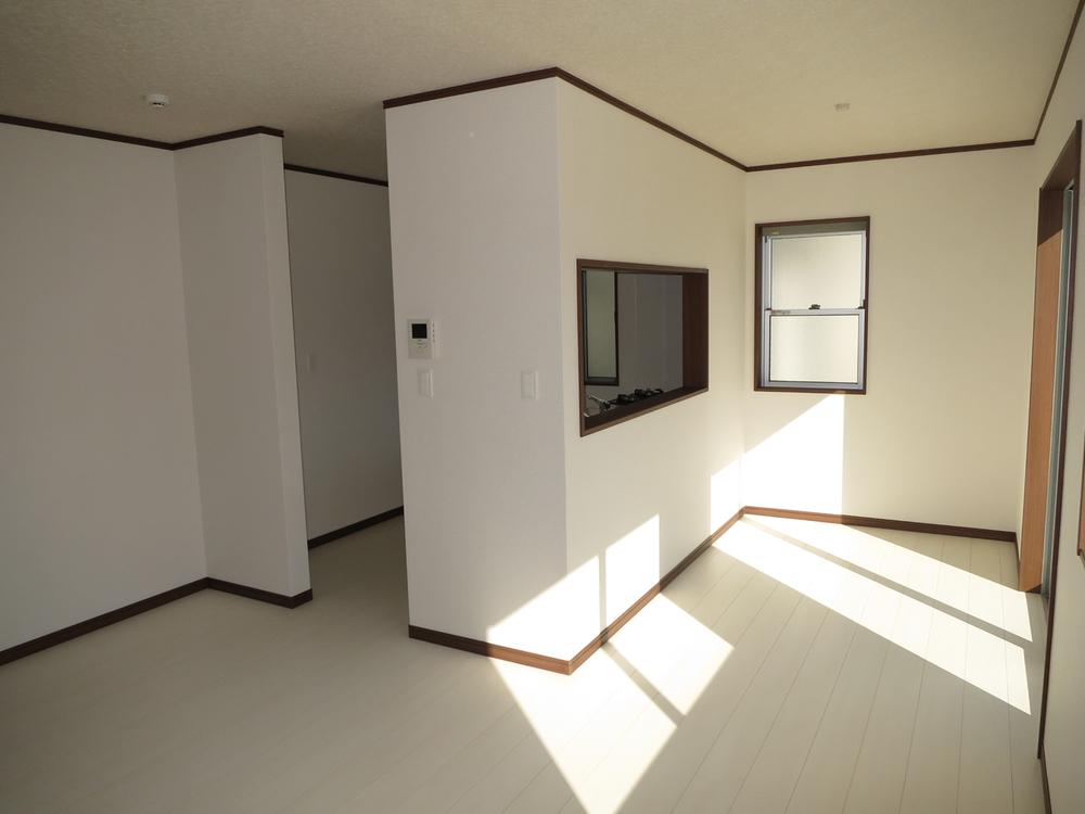 Living. Local (12 May 2013) Shooting