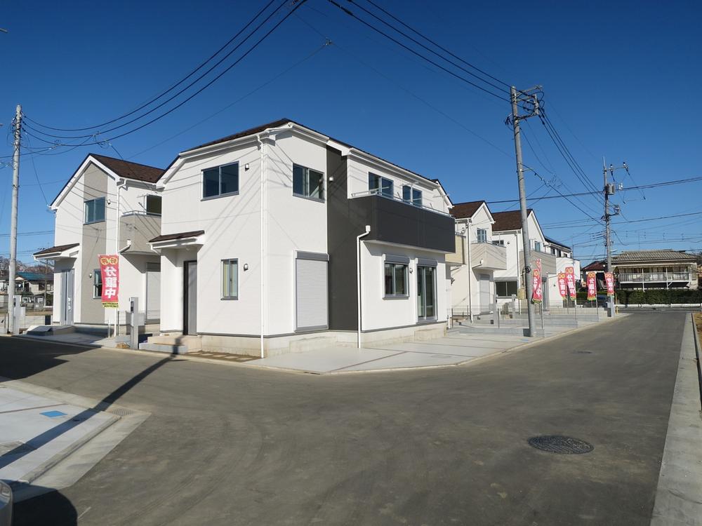 Local appearance photo. Sunlight and wind to produce the south road for us and even more refreshing the life of the family site (December 2013) Shooting