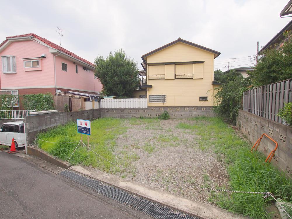 Local photos, including front road. Local (July 2013) Shooting