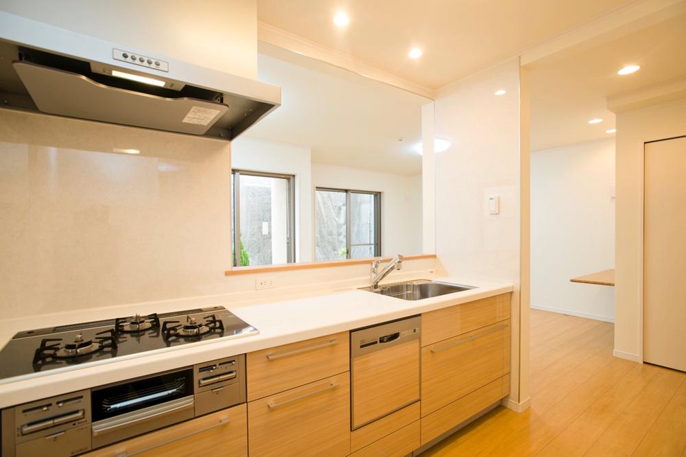 Same specifications photo (kitchen). Same specifications (kitchen)