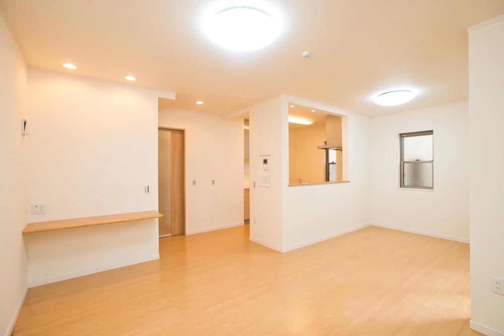 Same specifications photos (living). Same specifications (living)