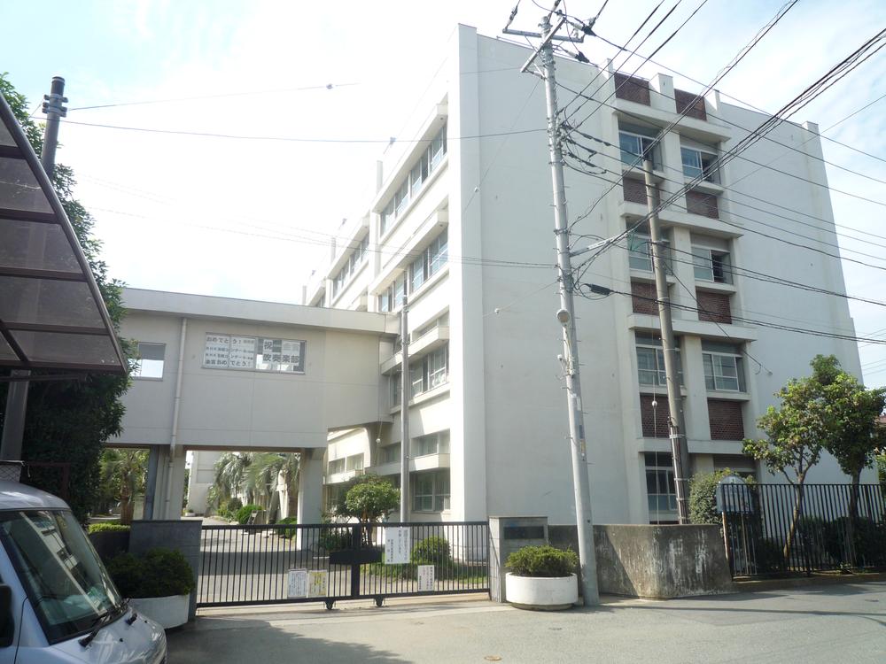 Junior high school. Akishima Municipal Seisen until junior high school 1295m