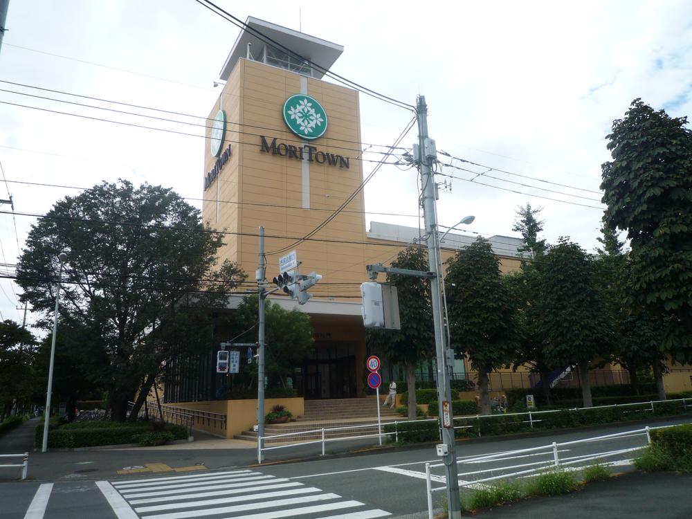 Shopping centre. Until Mori Town 1052m