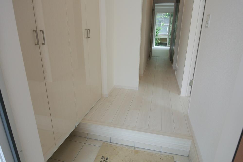 Same specifications photos (Other introspection). Example of construction