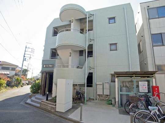 Local appearance photo