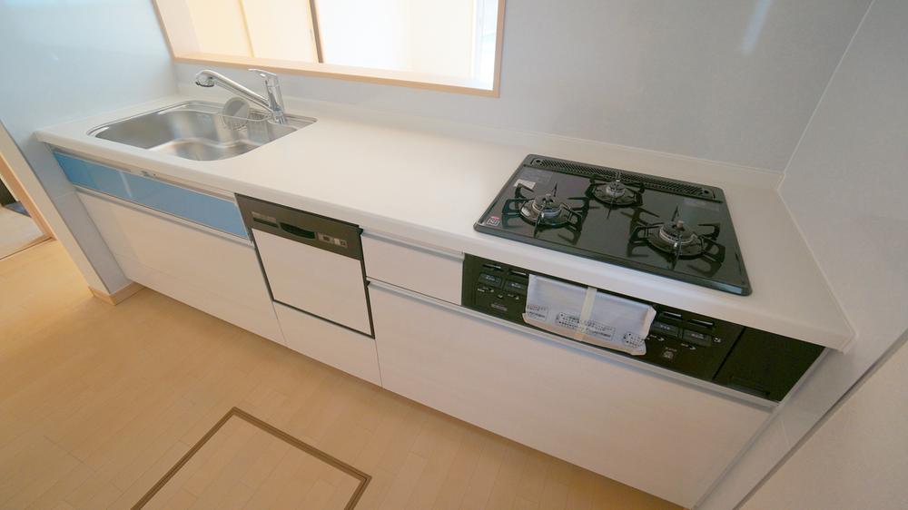 Same specifications photo (kitchen). Kitchen same specifications