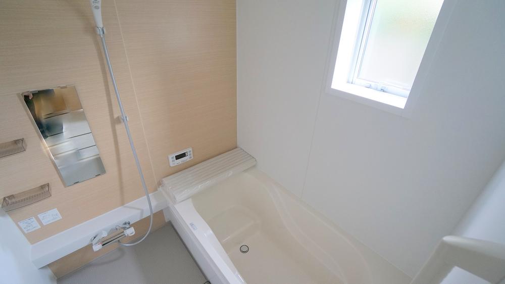 Same specifications photo (bathroom). Bathroom same specifications