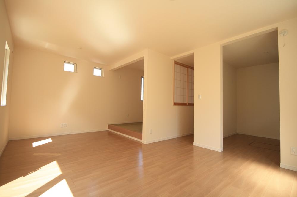 Living. Local (August 2013) Shooting