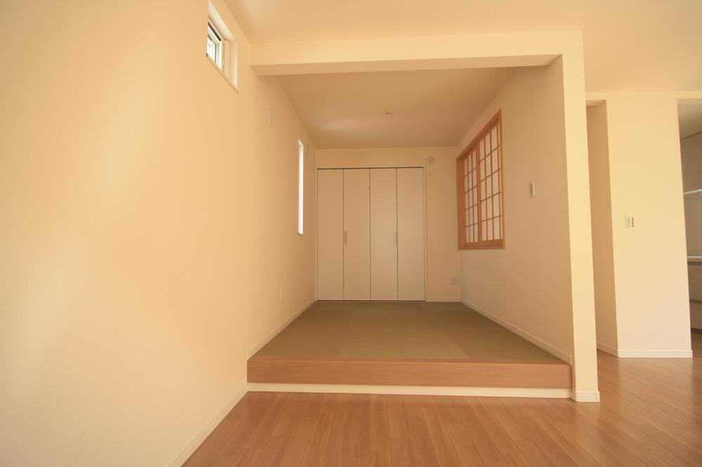 Non-living room. Local (August 2013) Shooting