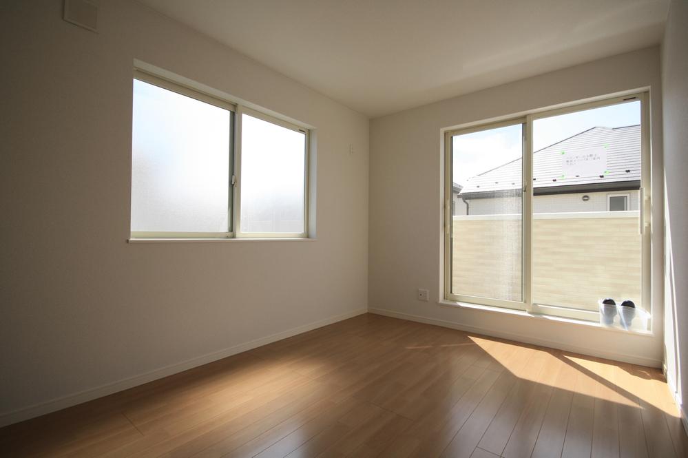 Non-living room. Local (August 2013) Shooting