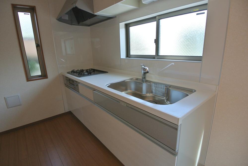 Kitchen. 2013 September shooting