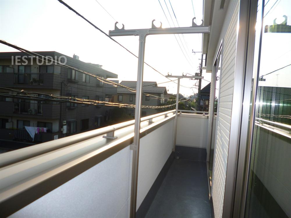 Balcony. Local (August 2013) Shooting 5 Building