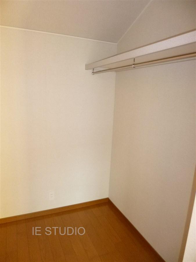 Receipt. Local (11 May 2013) Shooting