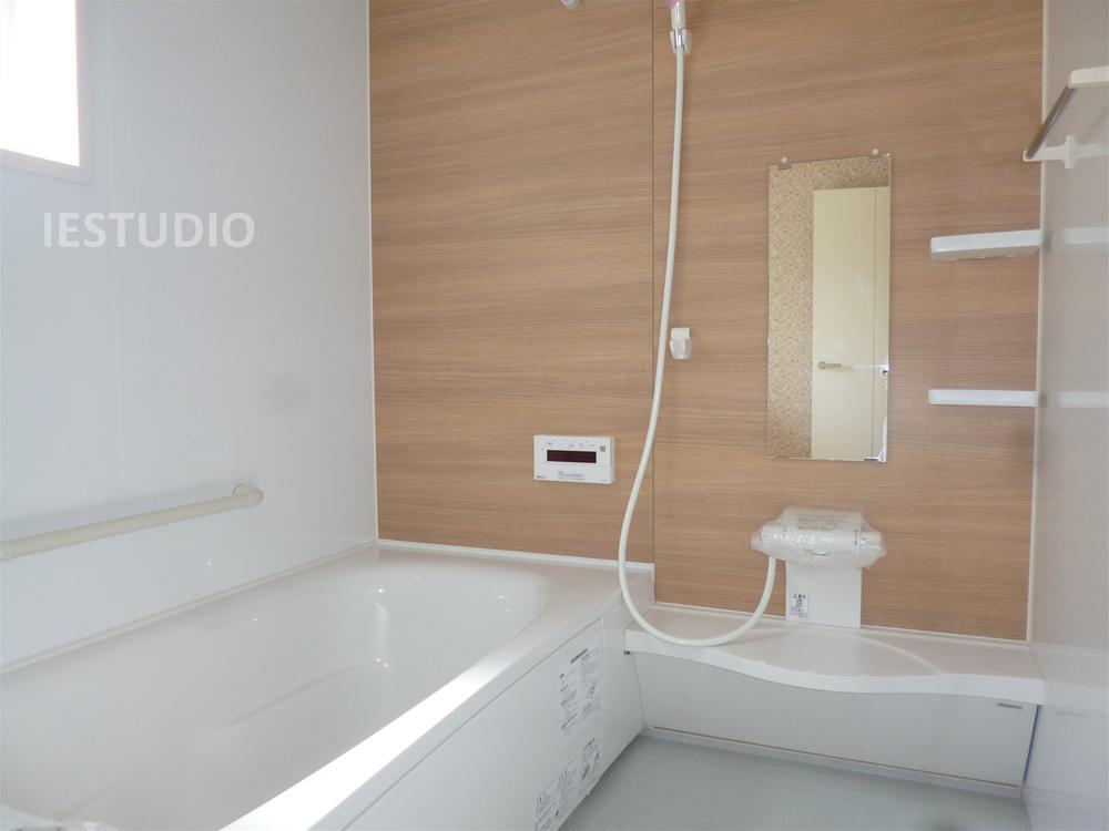 Bathroom. 2013 June shooting Building 3