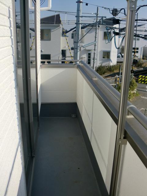 Balcony. Also it dries immediately laundry in good balcony per yang. Local (12 May 2013) Shooting