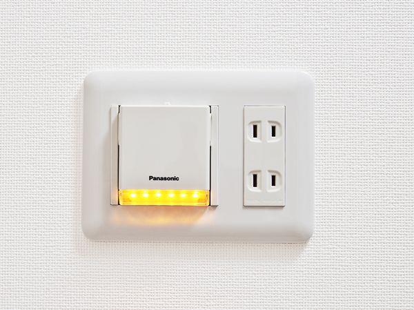 Other.  [LED lighting] Kitchen and entrance, Corridor, toilet, Wash room (except the bathroom), In lighting, such as security lights, It has adopted a high energy-efficient LED. (LED security lighting ・ Same specifications)