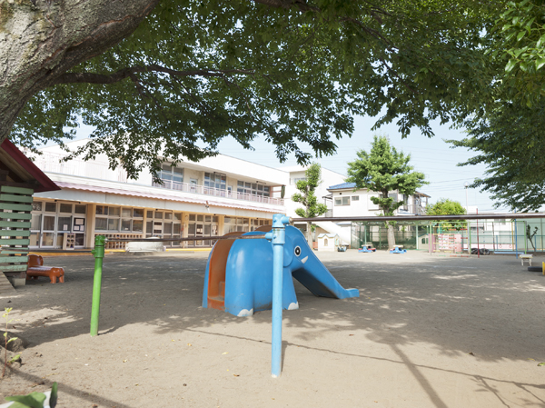 Surrounding environment. Municipal Musashino nursery / 8-minute walk (about 620m)