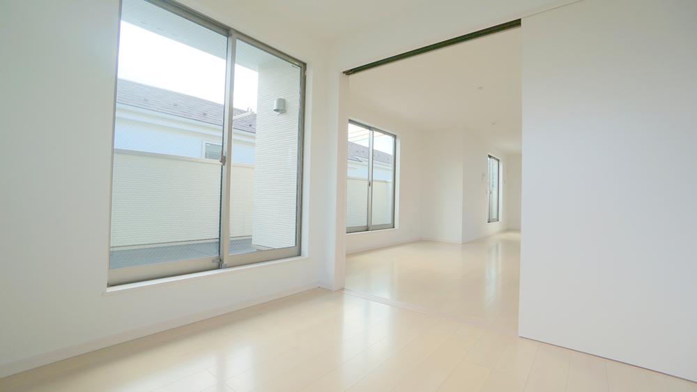 Other introspection. Western style room