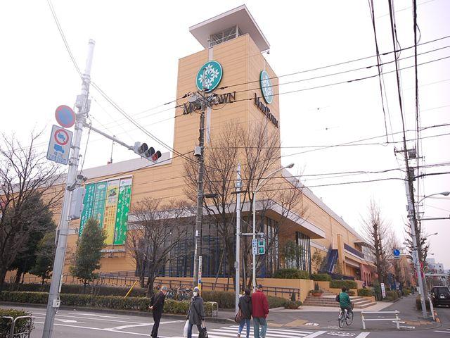 Shopping centre. Until Mori Town 998m