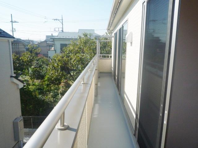 Balcony. 2013.11.05 shooting Veranda laundry in the piece is Hoseru.