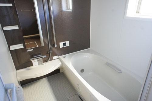 Same specifications photo (bathroom)