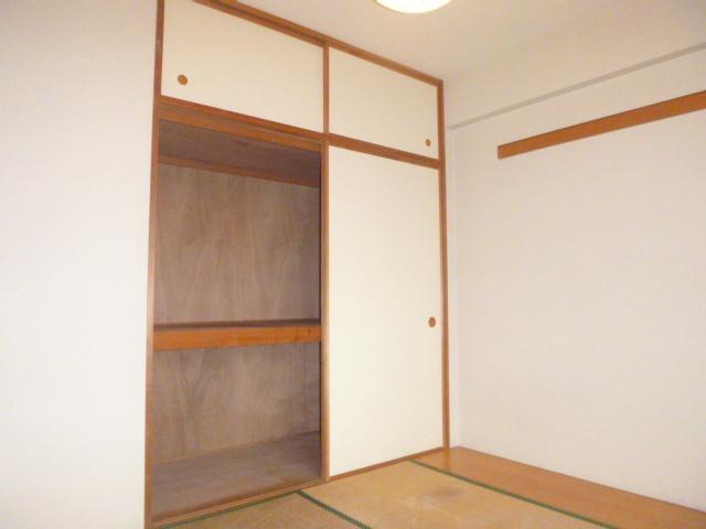 Non-living room. Japanese style room