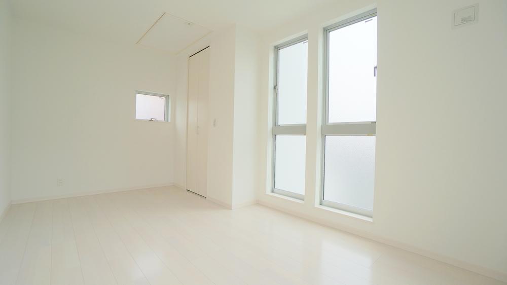 Other introspection. Western style room