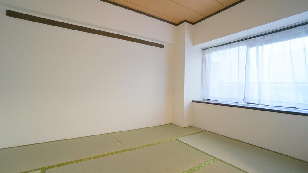 Other introspection. Japanese style room