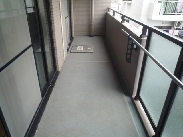 Balcony. Local (May 2013) Shooting