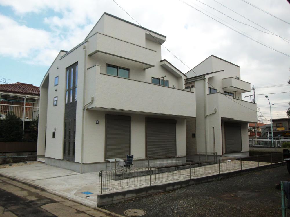 Local appearance photo. Local (11 May 2013) Shooting