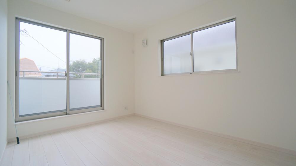 Same specifications photos (Other introspection). Western-style construction cases