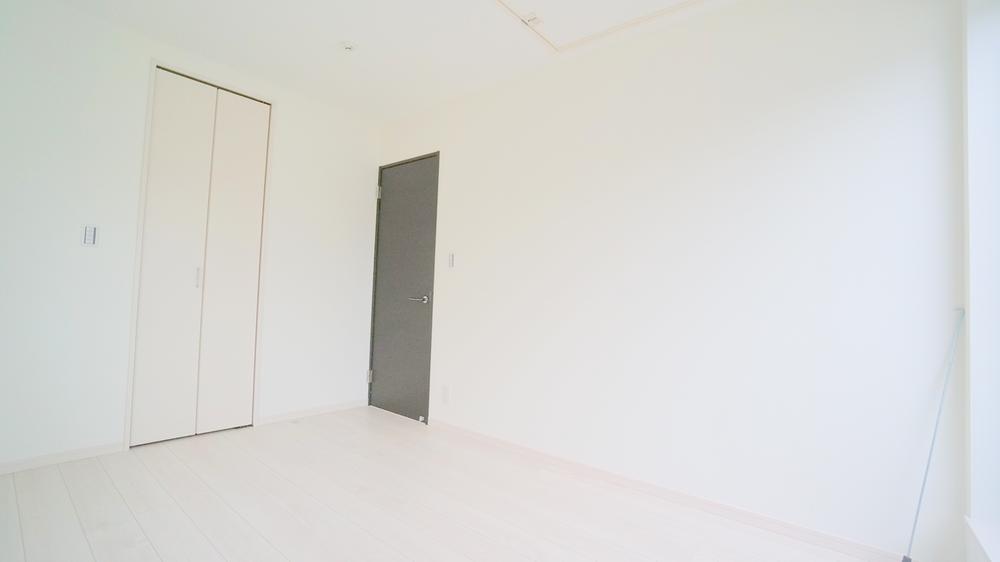 Same specifications photos (Other introspection). Western-style construction cases