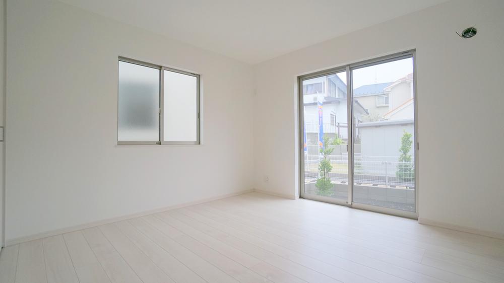 Same specifications photos (Other introspection). Western-style construction cases