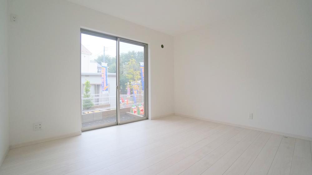 Same specifications photos (Other introspection). Western-style construction cases