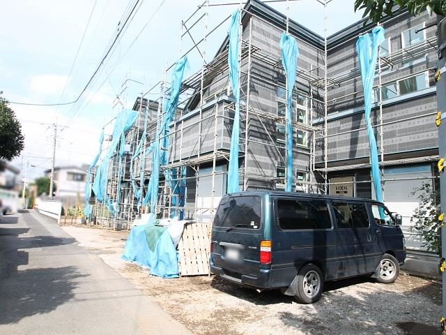 Local photos, including front road. Akishima Midoricho 2-chome, contact road situation