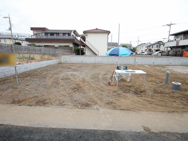 Local appearance photo. 1 Building When the vacant lot