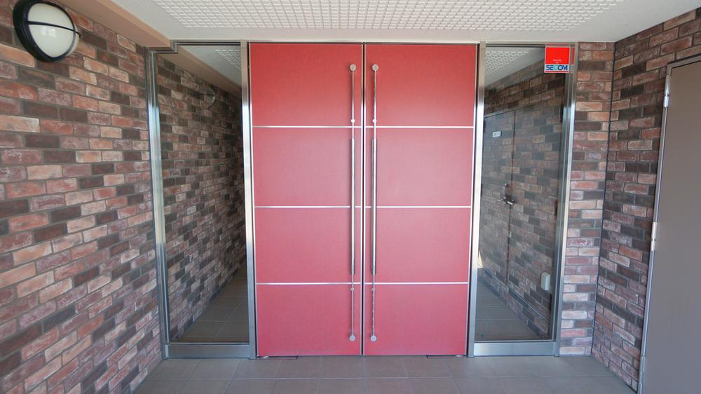 Local appearance photo. Local shooting