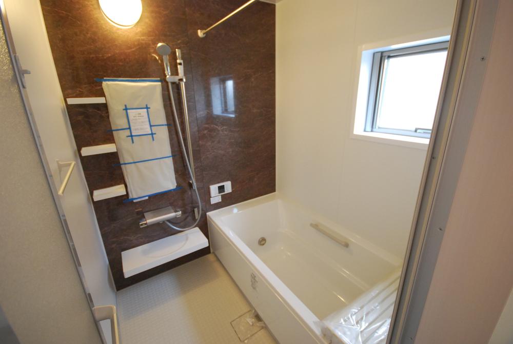 Bathroom. Indoor (10 May 2013) Shooting