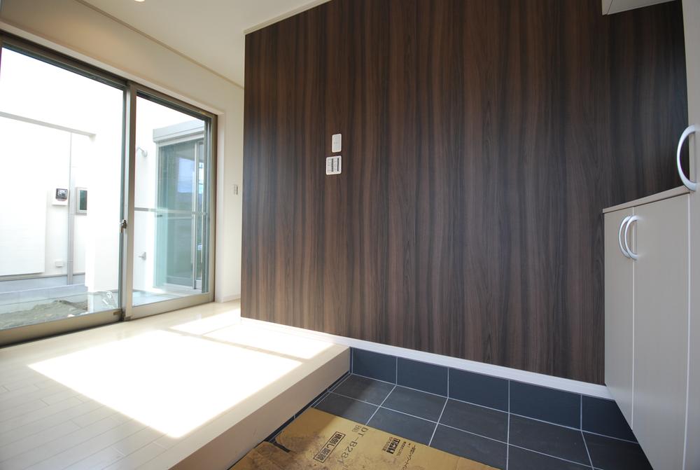 Entrance. Local (10 May 2013) Shooting