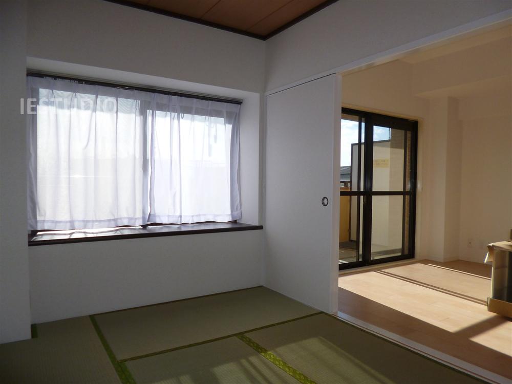 Non-living room. Indoor (12 May 2013) Shooting