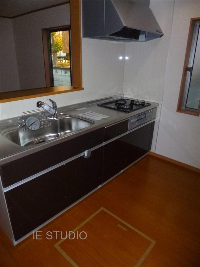 Kitchen. Local (12 May 2013) Shooting