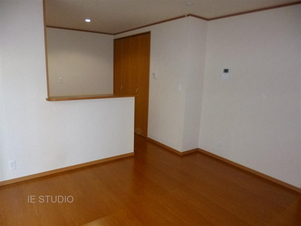 Living. Local (12 May 2013) Shooting