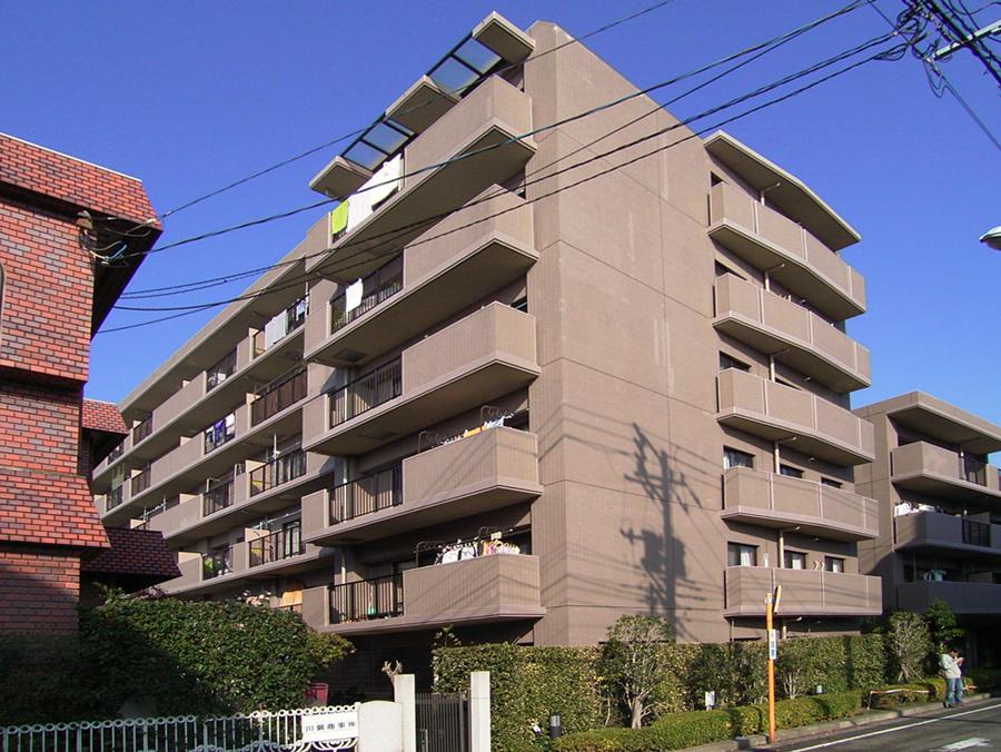 Local appearance photo. Local (11 May 2013) Shooting