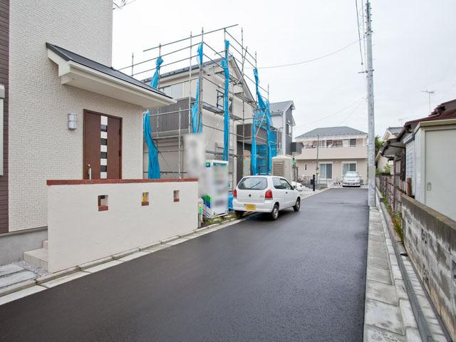 Local appearance photo. Site landscape and contact road situation